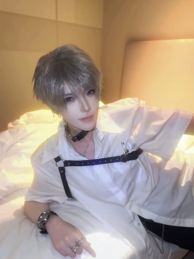 moze_suml's tweet photo. Wanna lie down with me?
#LoveandDeepspace #xavier #恋と深空コスプレ #セイヤ https://t.co/aiYKu2WcKM