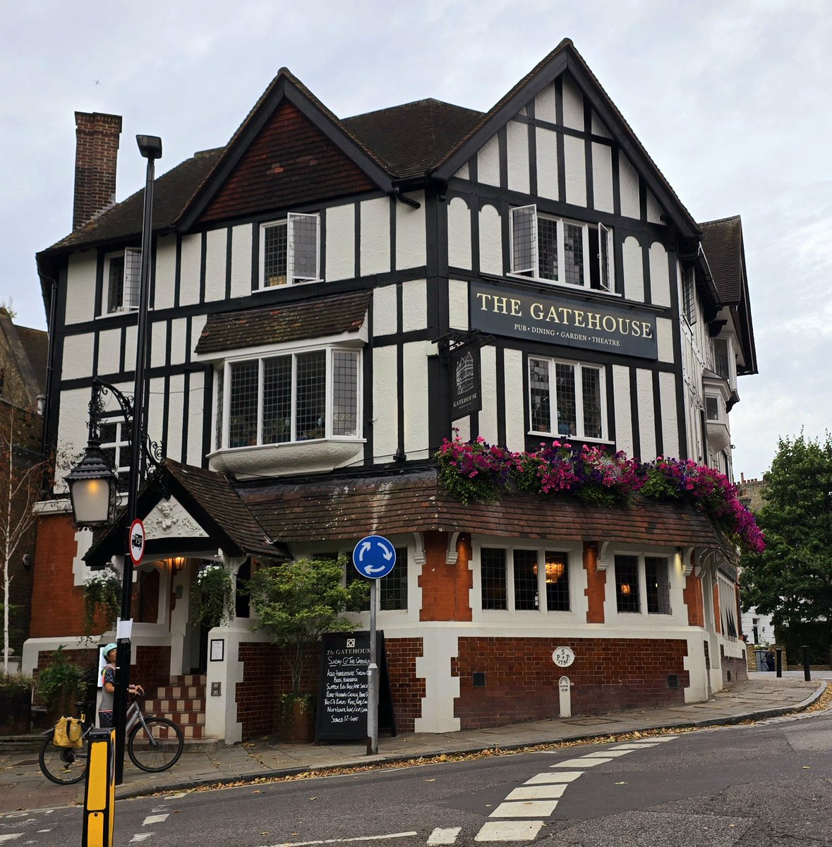 Mark Sykes 💙 tweet media