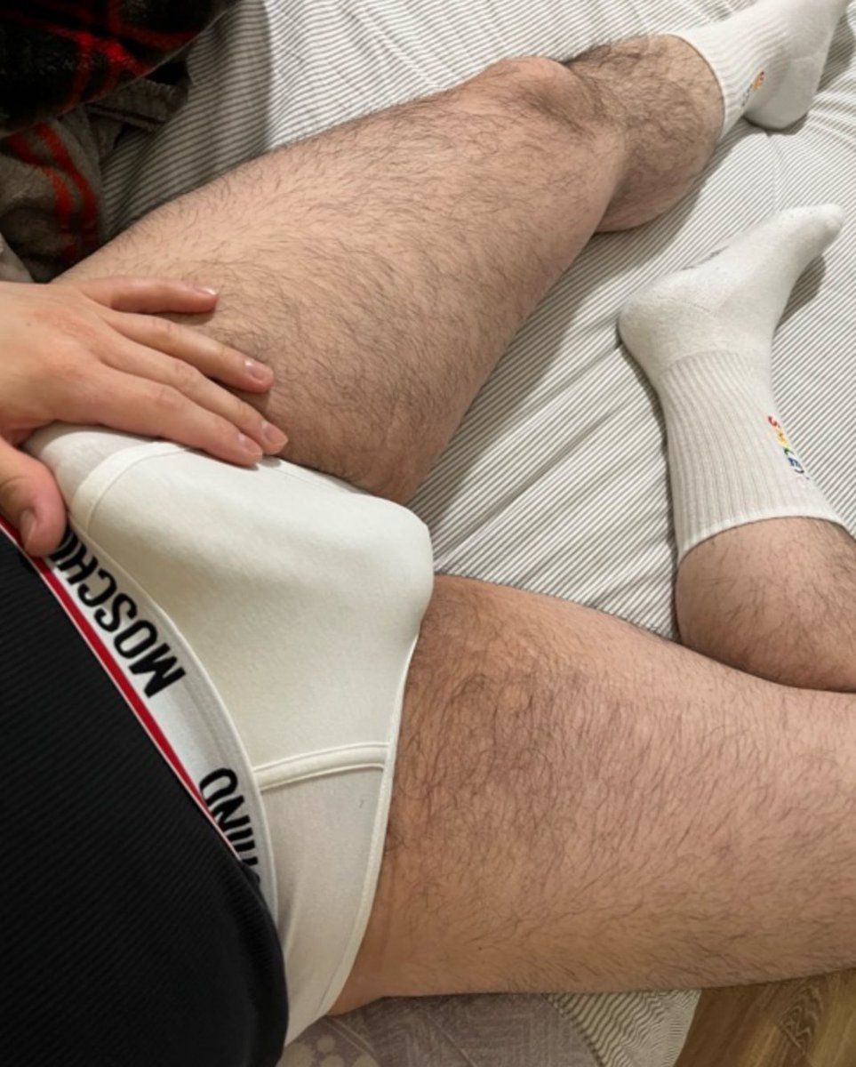 onfire_side's tweet photo. Siamo tutti d’accordo che gli slip bianchi sono 10volte più sexy degli altri? #whiteslip #whiteunderwear https://t.co/tRJ4Q9oG6J
