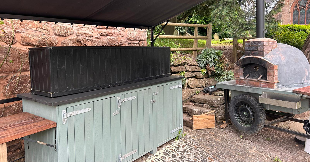 AtosaUK's tweet photo. Great to see The Boat in Erbistock getting ready for those Summer evenings with a Atosa VRX Countertop Topping Unit, helping them create their gourmet pizzas, offering al fresco dining in an idyllic location.

#atosa #vrx #alfresco https://t.co/Np1AII3kVv