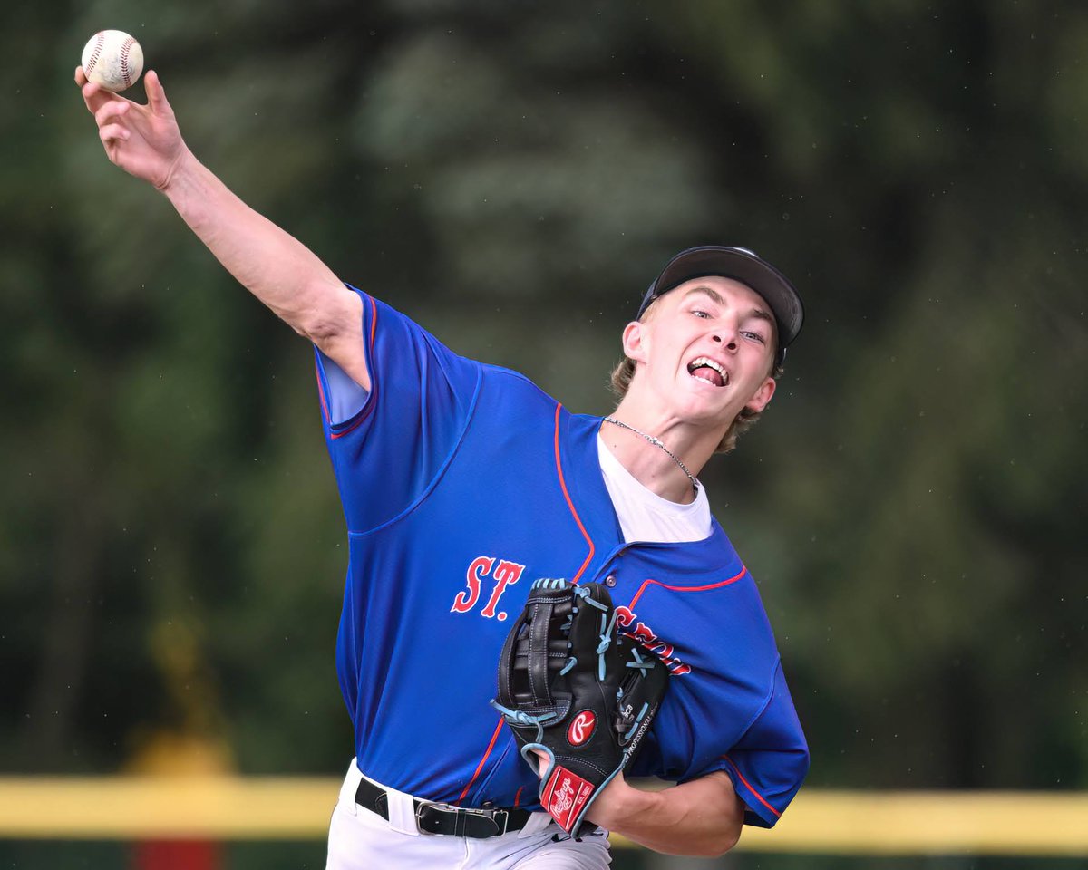 Deacon Blues tweet media