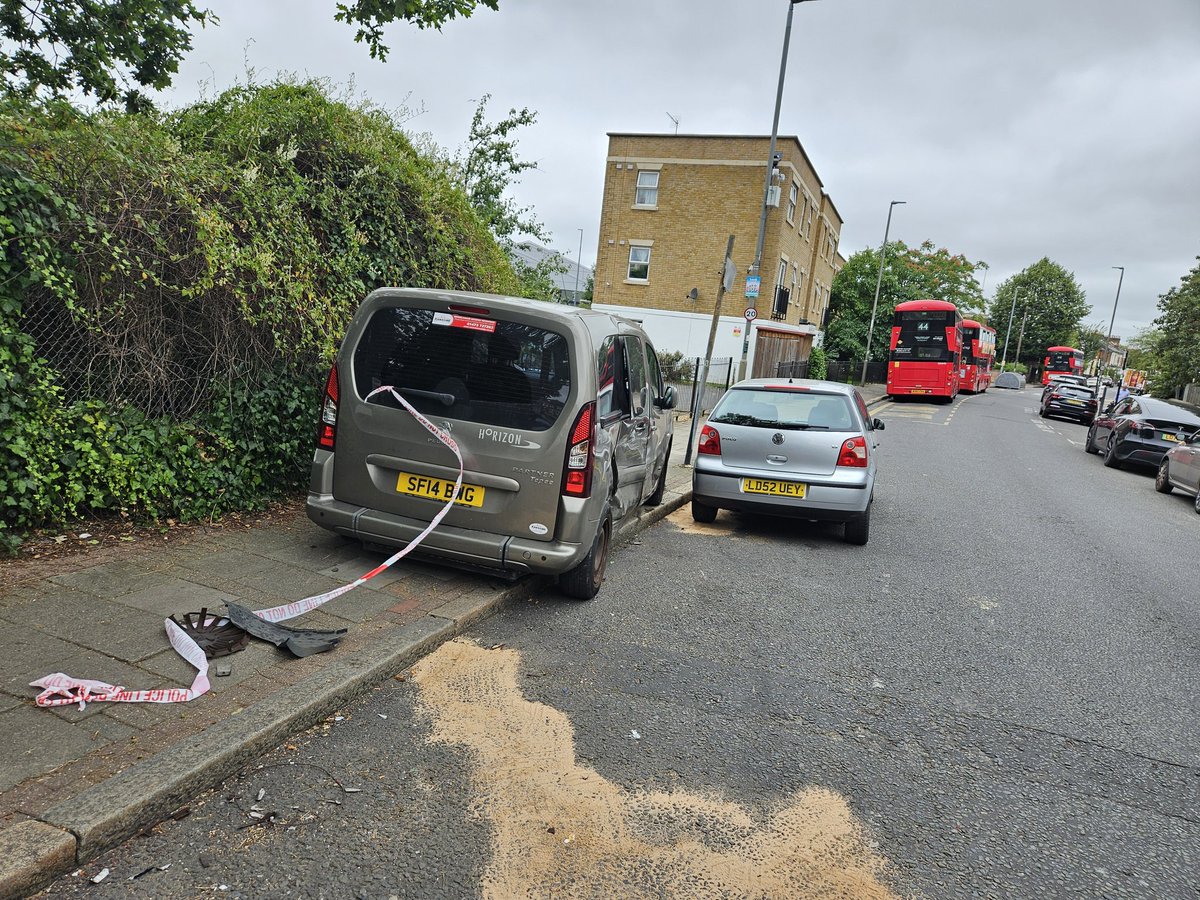 Brendan Foley (@brentooting) on Twitter photo Another one ! seriously, don't feel guaranteed safe to walk the pavements. This happens far too often, #tooting <a href="/wandbc/">Wandsworth Council</a> <a href="/tootingnewsie/">Tooting Newsie</a> Another one ! seriously, don't feel guaranteed safe to walk the pavements. This happens far too often, #tooting <a href="/wandbc/">Wandsworth Council</a> <a href="/tootingnewsie/">Tooting Newsie</a>