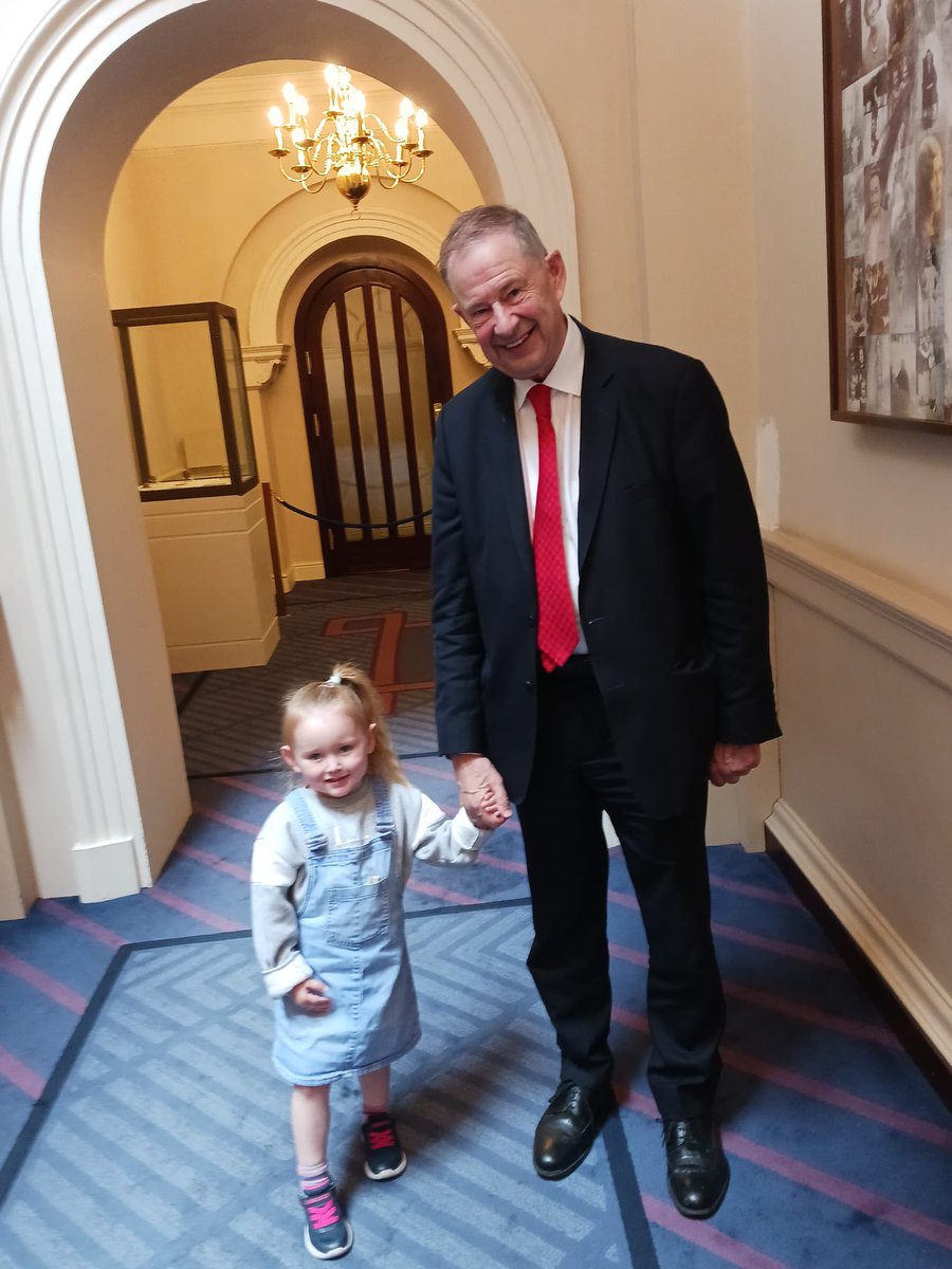 Eamon Ó Cuív has been a great support to me and a stalwart supporter of Traveller rights. My daughter fondly called him the ‘grumpy old man’ in person or over the phone 😂

His fearless speaking and fairness have always stood out. Wishing him well in his next chapter.