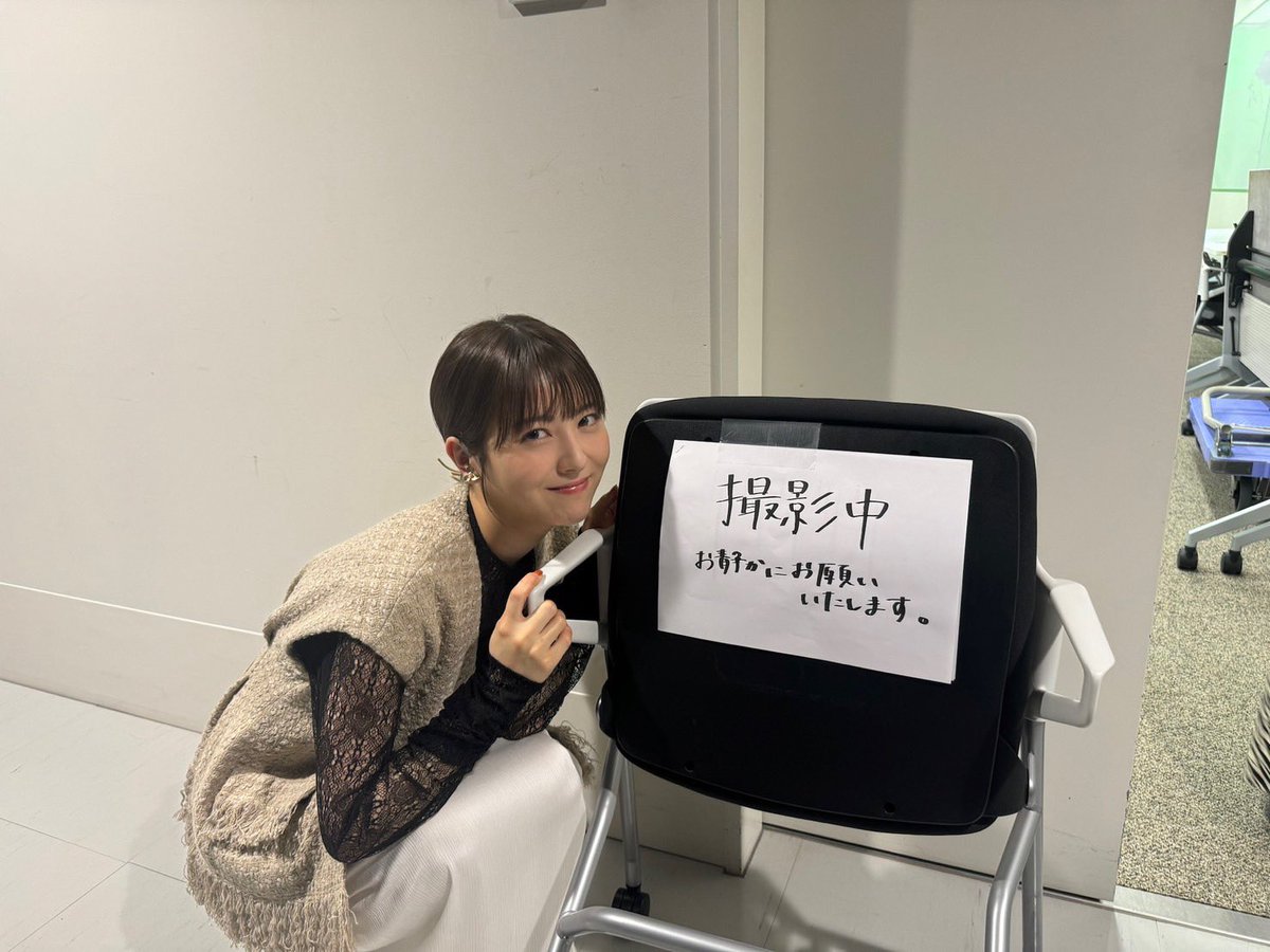 MINAMI373HAMABE's tweet photo. 本日19時から放送の
『ワールドドキドキビデオ』
そして明日23時40分から放送の
『ネタパレ』出演させていただいております🐌
ワールドドキドキ…不甲斐なかった記憶です…
ネタパレさん、感激しながらずっと笑っていました🐌
ぜひどちらもチェックしてみてくださいね
いよいよ明日は #もし徳 公開です!!