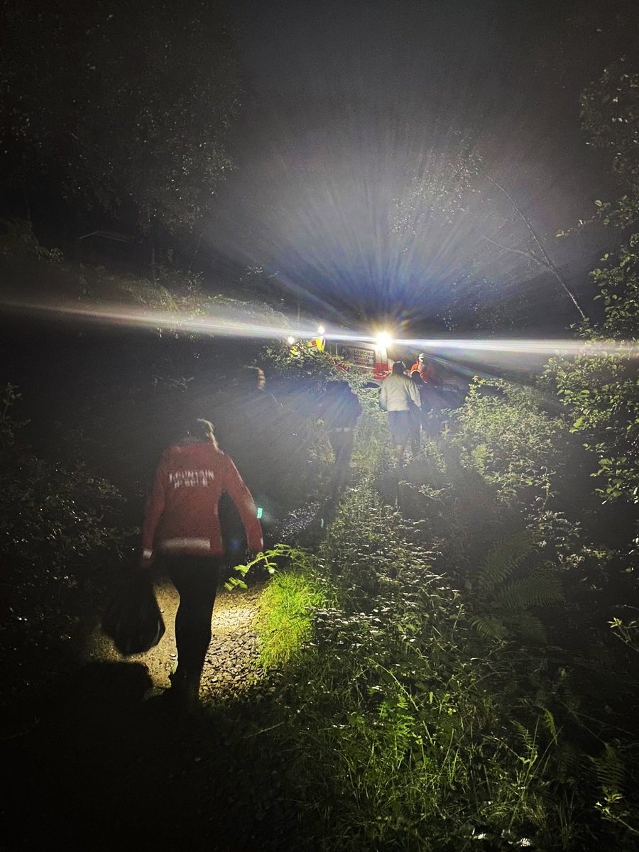 LomondMRT's tweet image. #CallOut 24/24
At 01:45 this morning, Lomond MRT were called to a group requiring medical assistance who were camped on the West Highland Way.
Following initial assessment, the casualties were transferred to a waiting ambulance.