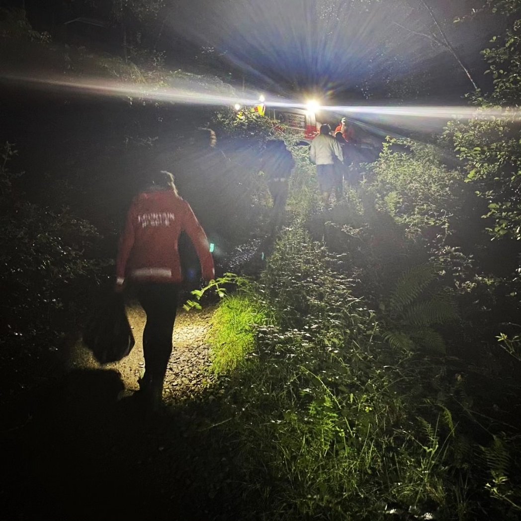 LomondMRT's tweet image. #CallOut 24/24
At 01:45 this morning, Lomond MRT were called to a group requiring medical assistance who were camped on the West Highland Way.
Following initial assessment, the casualties were transferred to a waiting ambulance.