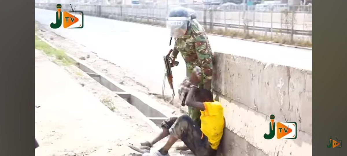 We are asking the Police to #FreeKiama.

He's just a 16 year old boy

RT WIDELY!