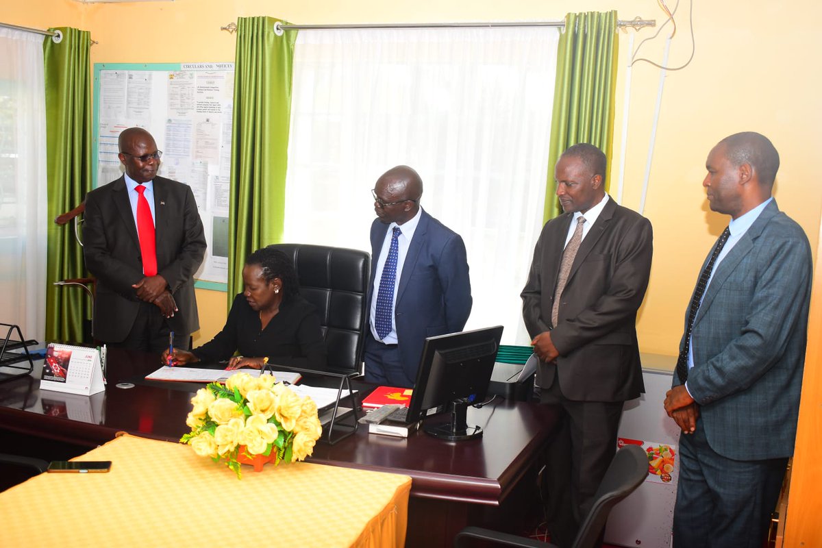 Muoria_Dr's tweet image. It is commendable that  Technical Vocational Education and Training has taken shape across all regions as a front runner in imparting the requisite skills to the young people of this nation.

I had an opportunity to visit the Mawego National Polytechnic for a spot check on CBET…