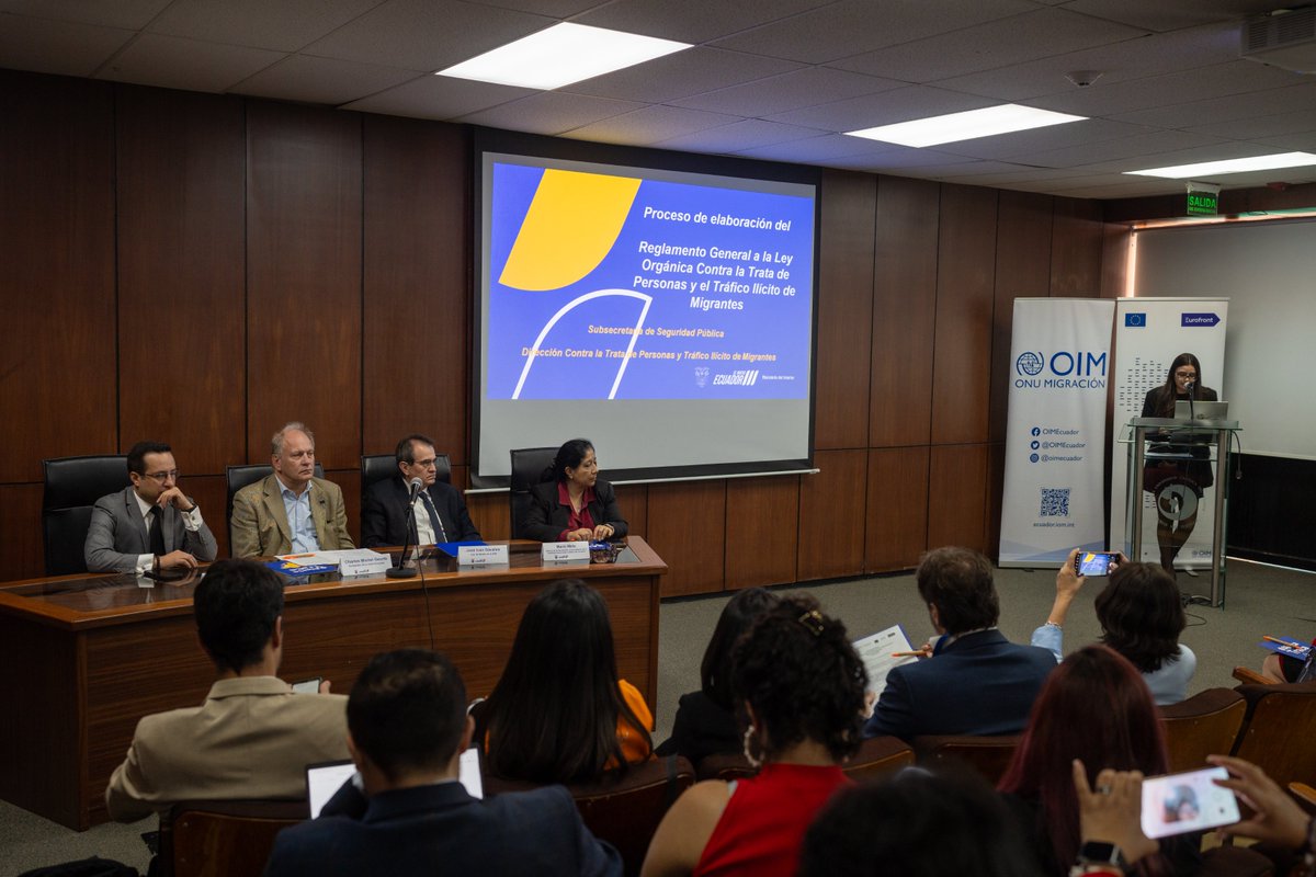 OIMEcuador's tweet photo. Junto al @MinInteriorEc y @PUCE_Ecuador, y con el apoyo de @Eurofront_UE, ayer presentamos el Reglamento General de la Ley Orgánica Contra la Trata de Personas y el Tráfico Ilícito de Migrantes, que aborda acciones para prevenir y proteger a las víctimas de estos delitos. https://t.co/dao4jrNegO