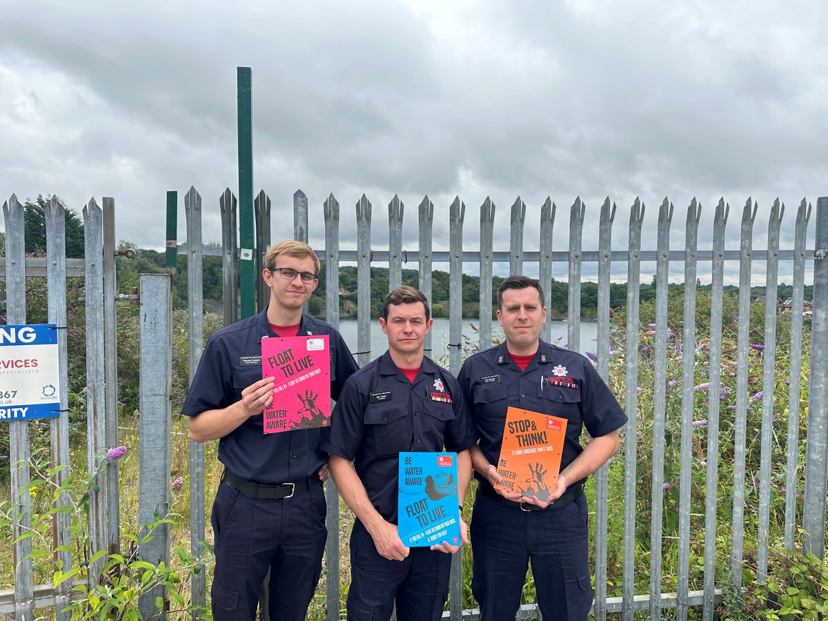 Today is World Drowning Prevention Day. Skelmersdale's Firefighters have been spreading awareness at one of our local risk spots #FloatToLive #WaterSafety #WorldDrowningPreventionDay <a href="/LancashireFRS/">Lancashire Fire & Rescue Service</a>