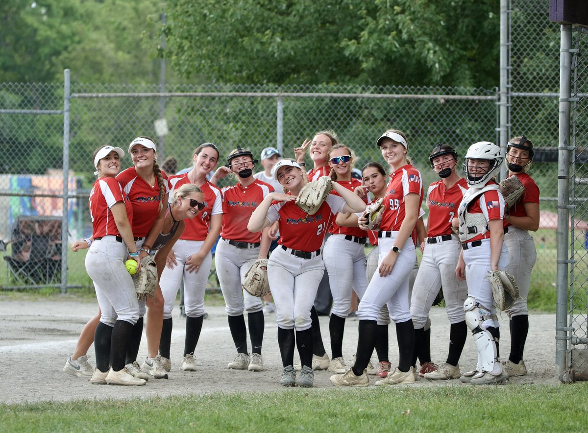 Can’t wait for the weekend with this fabulous team ❤️🥎