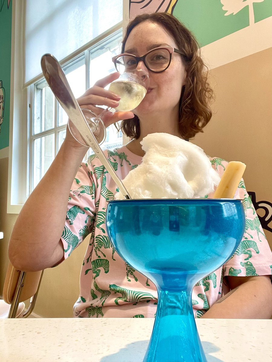 CleoHanaway's tweet photo. Delighted to announce that I just devoured a rather delicious ice cream (in celebration of being promoted to Senior Lecturer)! https://t.co/wE92T2nS5x