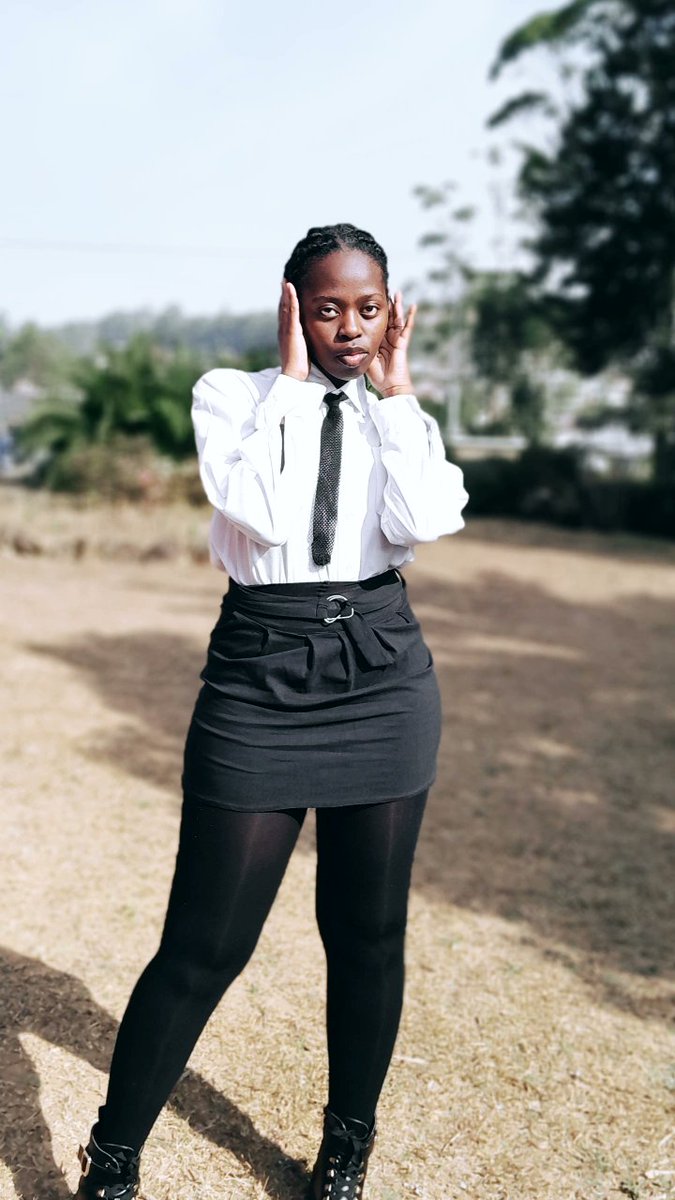 She's Art🎨📸🌚 tweet media