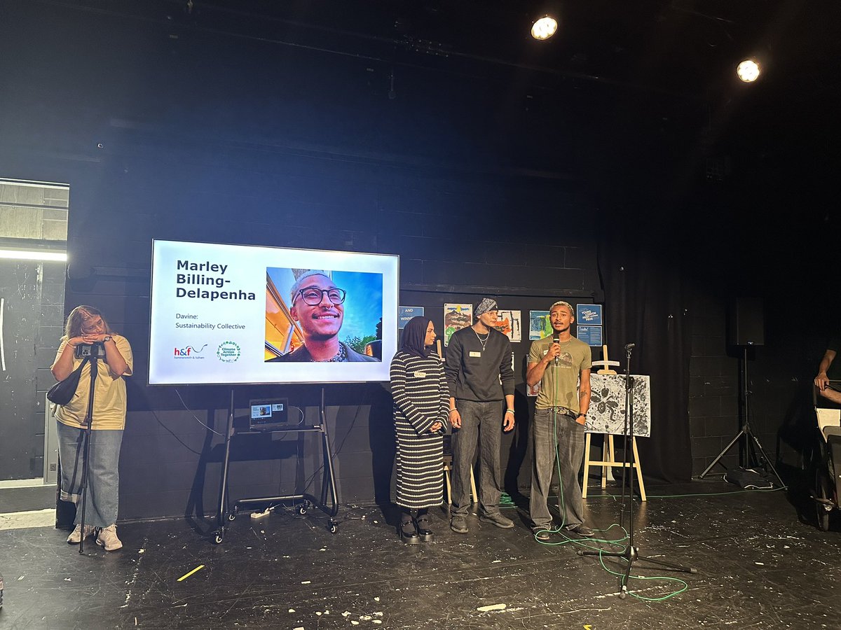 StalaAntoniades's tweet photo. Excellent showcasing of work work at the @LBHF Climate Summit this week. Really inspiring UK wide organisations doing excellent work to tackle the climate crisis, from @CycleSistersUK @petitmiracles @thenourishhub to name a few. Thank you all 🙏 https://t.co/xmYf6Fmmxo