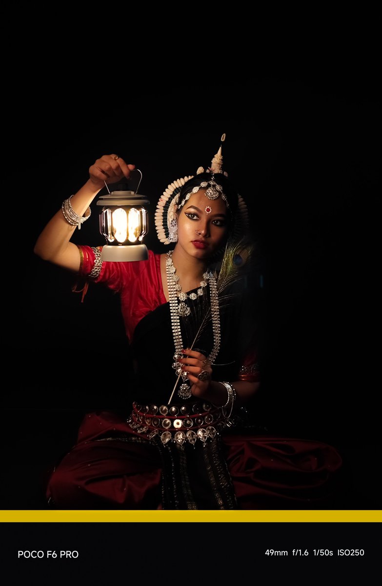 jeetsnaps's tweet photo. Portrait of Odishi dancer📸
Shot on POCO F6 Pro powdered by @Snapdragon 8Gen2
@Snapdragon_IN
#ShotOnPOCO #POCOF6ORO
#ShotWithSnapdragon #portraitphotgraphy #OdishiDancer
@IndiaPOCO @POCOGlobal
@Himanshu_POCO @anguskhng
@Pathtoremember https://t.co/N79yxB2TRL