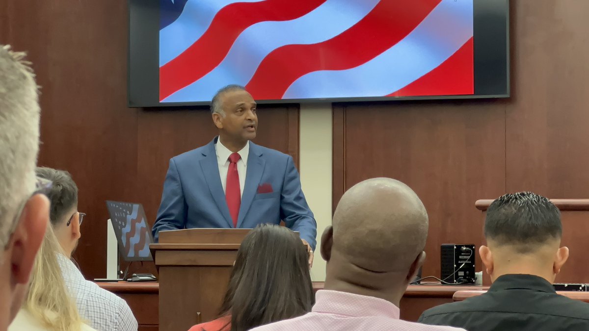 Neil @Rambana did a great job as today’s naturalization ceremony keynote speaker!