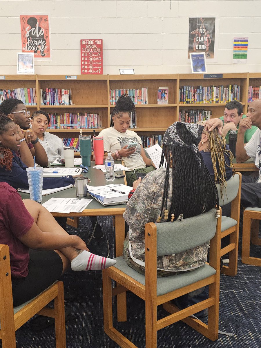 CaitlinBoyd21's tweet image. We&apos;re excited to see our teachers eager to dive into our &quot;conditions for learning&quot; day one of pre-planning and get into LION MODE! Great things are happening at the Lue! @LuellaMS_HCS #TheCouragetoLeadandLearn #DoingWhatsBestForKids #LionPride
