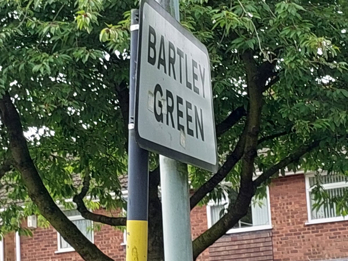 BartleyGreenWMP's tweet image. This morning PC Lloyd and PCSO Potter were joined by the esteemed members of Bartley Green StreetWatch. Making a difference where they live, for the community by the community.