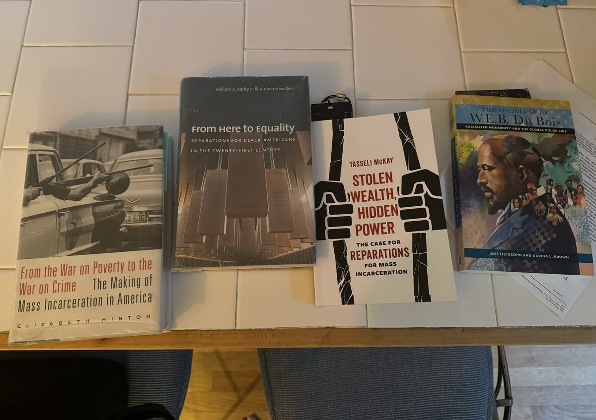 VictoriaL_Cook's tweet image. The line up.