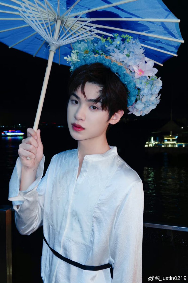 Justin 黄明昊 tweet media