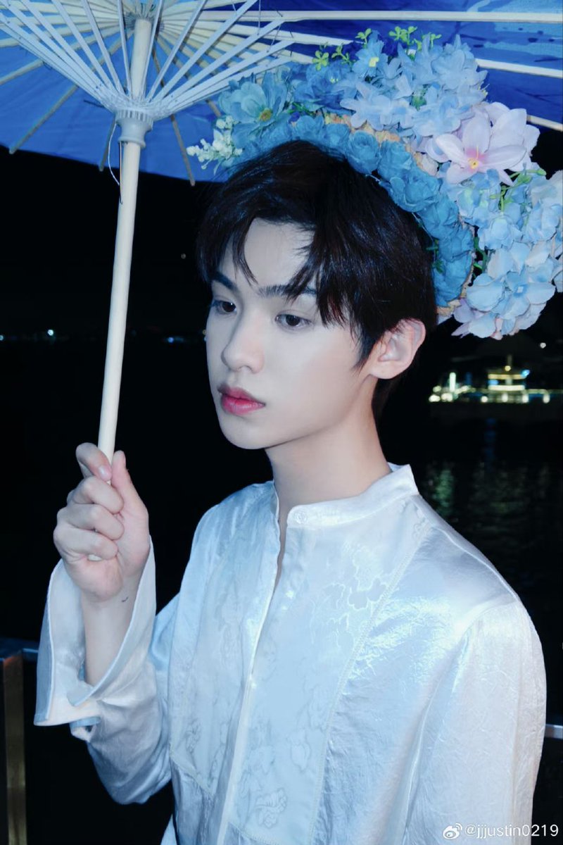 Justin 黄明昊 tweet media