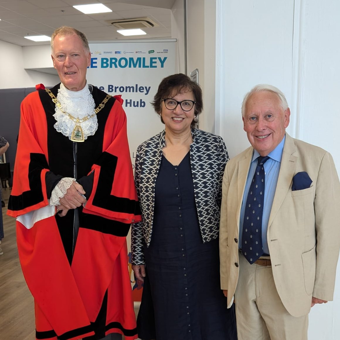 The <a href="/OneBromley/">One Bromley</a> Wellbeing Hub in the Glades has officially reopened &amp; is offering free health services and information for Bromley residents, including health checks, Vital 5 checks, and signposting to other services.

#ProudOfBromley