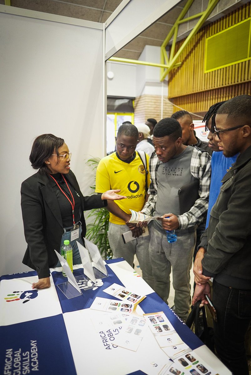agsa_sa's tweet photo. We are here at the Tshwane University of Technology for their 2024 Career Expo! 👨🏾‍💼

Touching the future never looked so good! 

#TUT #CareerDay #Expo #TouchYourFuture https://t.co/UWkQndgjze