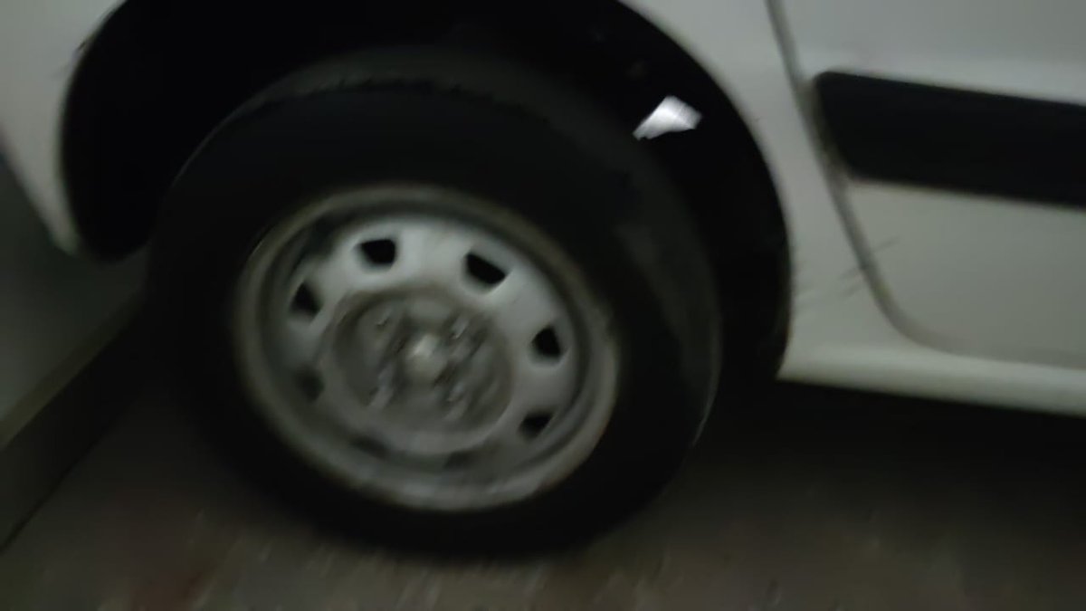 dynamic_pra's tweet photo. #Hyundai 
worst experience at @hans_hyundai, had Santro Car for Service, on 17/Jun, got delivered on 19th, billed 19473INR. 2 part were missed 16GB Pendrive and Tyre Cover. after many followup no update about tyre-cover. https://t.co/ljUa0fEvCb