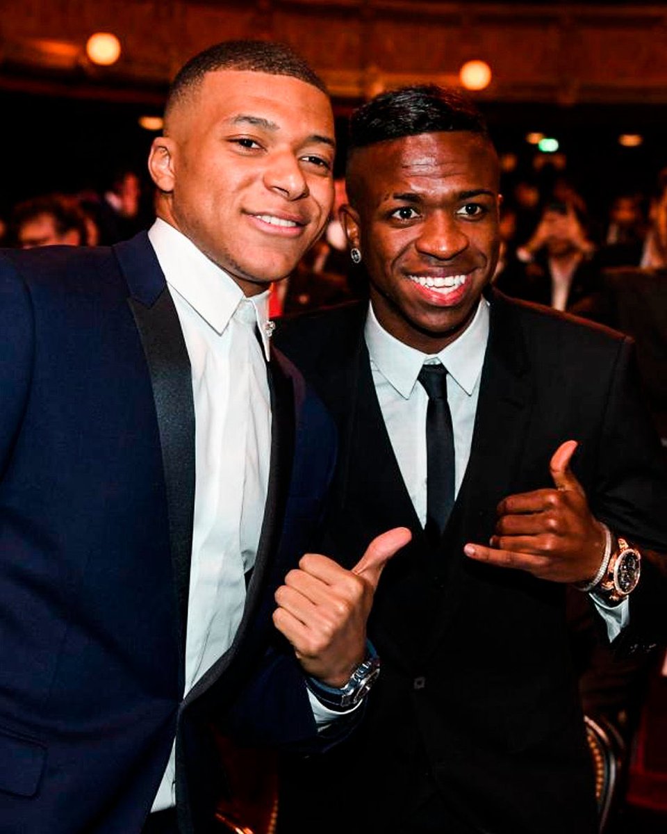 MadridXtra's tweet image. 🚨Vini Jr. invited Kylian Mbappé to his charity event in Brazil but the Frenchman couldn’t attend due to his Real Madrid presentation. @MarioCortegana