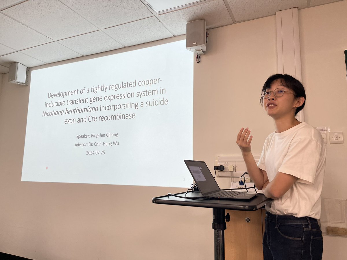KamounLab's tweet photo. We welcome Bing-Jen @ginger_9867 to our lab meeting today to tell us about her pioneering work with @AdamWu9527 @IPMBSinica on developing an optimized inducible systems to study #NLRbiology 

Check the paper https://t.co/8L9b9Z6flR https://t.co/FJU0Xb4a5Y