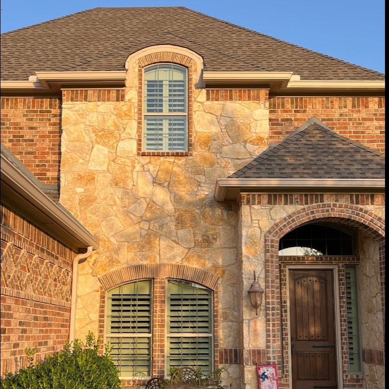 TandCRoofingDFW's tweet image. A well-insulated roof does more than keep you cozy—it&apos;s a utility bill superhero. 💪 

Cut energy costs and boost comfort with our top-tier roofing solutions. Ready to see the difference on your next bill?

#EnergySavings #EfficientHome