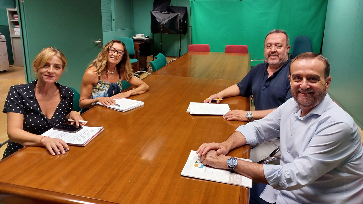 Intensa y fructífera reunión de trabajo y técnica en la <a href="/EducaAnd/">Consejería Desarrollo Educativo y FP</a> 
🟢 Seguimos avanzando en la colaboración entre el <a href="/COP_AO/">Ψ Psicología Andalucía Occidental Colegio Oficial</a> y la Consejería de Desarrollo Educativo y FP.
#PsicologíaEducativa 
+ℹ️👇
l.copao.es/copandaluciaoc…