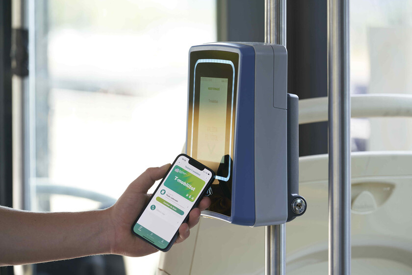 Es oficial: la tarjeta de transporte público de Barcelona será compatible con el iPhone. Cómo funciona y cuándo estará disponible applesfera.com/p/161846