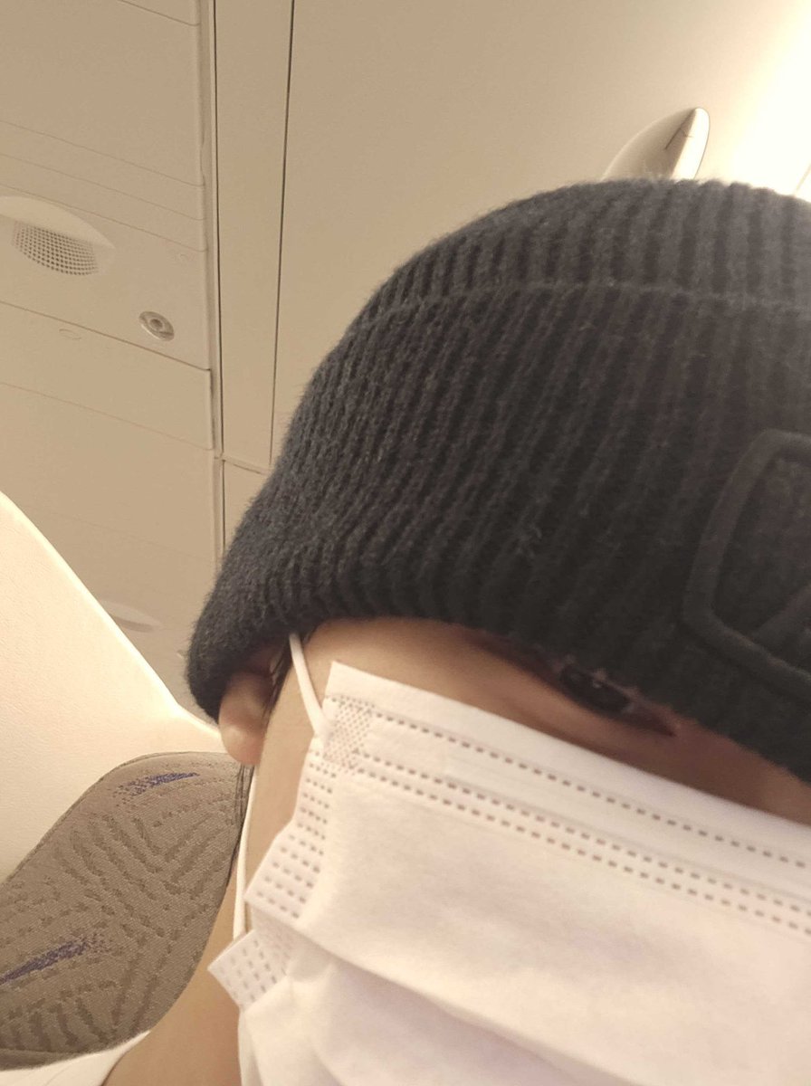 저 두부 안시켯는데 갑자기 나왔어요 제발 ㅠㅠ