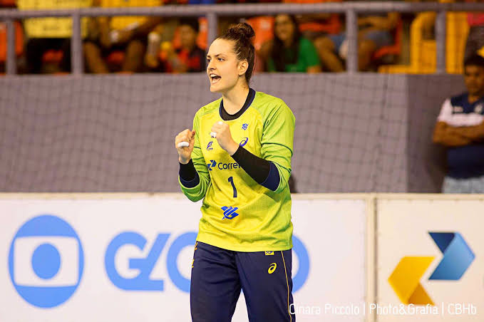 Pelo que entendi, Giulia é o Pelé e a Gabi é o Yashin do Handebol
