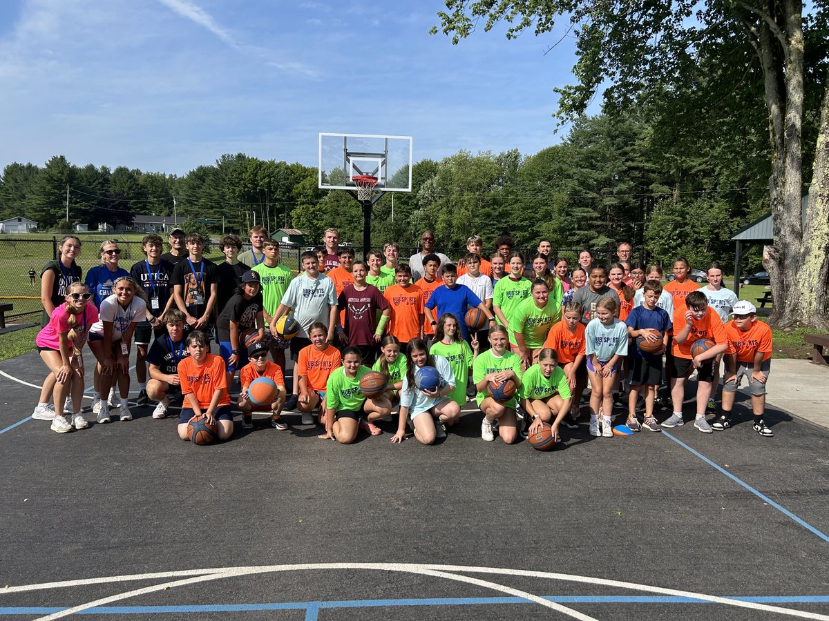 waldron33's tweet photo. Was a great camp I ran last week 🏀🏀good kids n staff https://t.co/RTqLr8Gprv