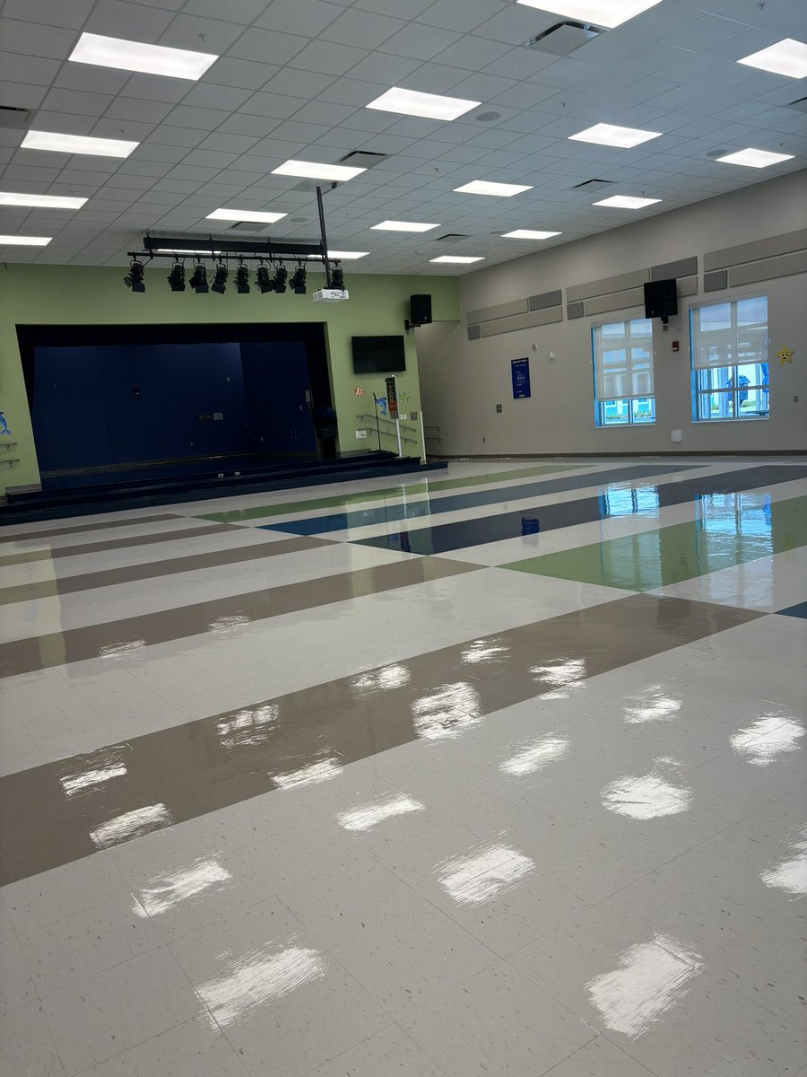 VernickaMurray's tweet image. Summer cleaning is complete at Washington Elementary School! Huge shoutout to our fabulous custodians for their hard work and dedication in getting our school sparkling clean and ready for the new school year!#ThankYouCustodians #CleanSchool #ReadyForLearning