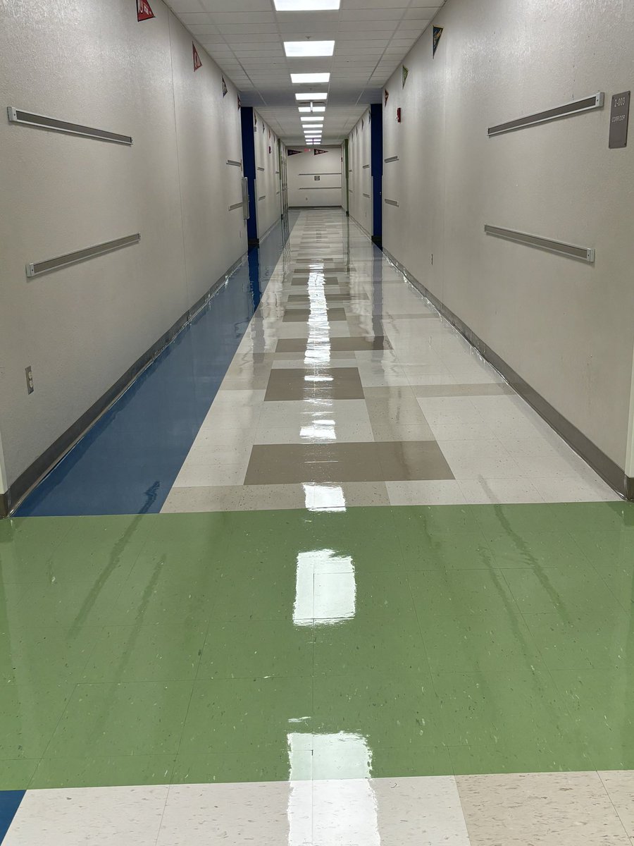 VernickaMurray's tweet image. Summer cleaning is complete at Washington Elementary School! Huge shoutout to our fabulous custodians for their hard work and dedication in getting our school sparkling clean and ready for the new school year!#ThankYouCustodians #CleanSchool #ReadyForLearning