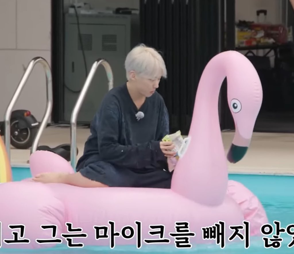 𝑿𝒖 tweet media