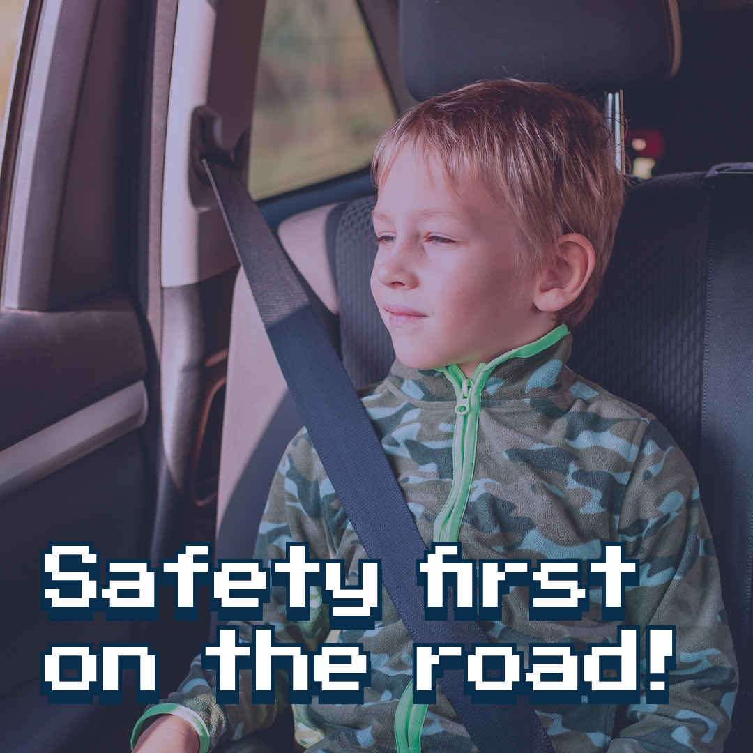 itsnotagame_il's tweet image. When strapping in a child, make sure they sit up straight with their back against the seat! The lap belt should also fit snugly over their upper thighs, not their tummy. Adjust the shoulder belt so it comfortably crosses their shoulder and chest. #ItsNotAGame @IDOT_Illinois
