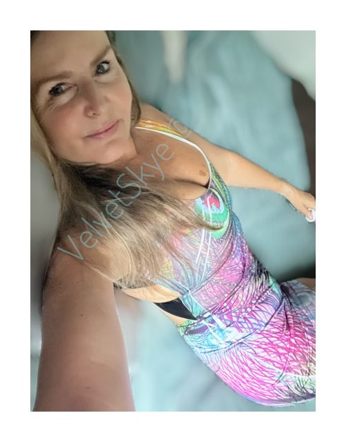 I want to be the reason you slightly tilt your phone away from others when you read my posts Have a great