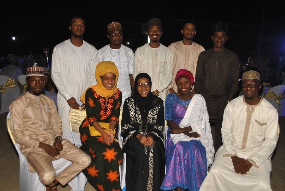 ZCKAlumni's tweet photo. Throwback to the last Reunion! Spot some familiar faces out of the group. Who else can recognize some of the faces? Take a guess and tag them! #ZamaniCollegeAlumni #ZamaniCollegeKaduna #ZamaniCollegeAbuja #ZOSA #ZOSAThrowback https://t.co/lMfi3tLYLh