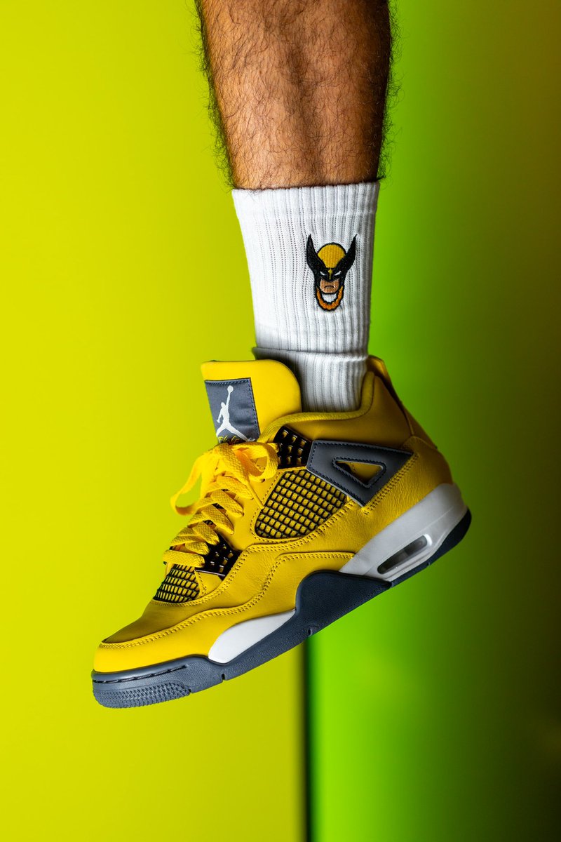 rchrd_305's tweet photo. Tonight is the #deadpool &amp; #wolverine movie so perfect time to take out these 🧦 👟 combo with today’s #kotd 2021 Air Jordan IV ‘Lightning’ @snkr_twitr 

#nike #nikeair #jumpman #airjordan #jordan #sneaker #sneakerhead #sneakers #SnkrsLiveHeatingUp #snkrskickcheck #canon https://t.co/aJP6BtF19W