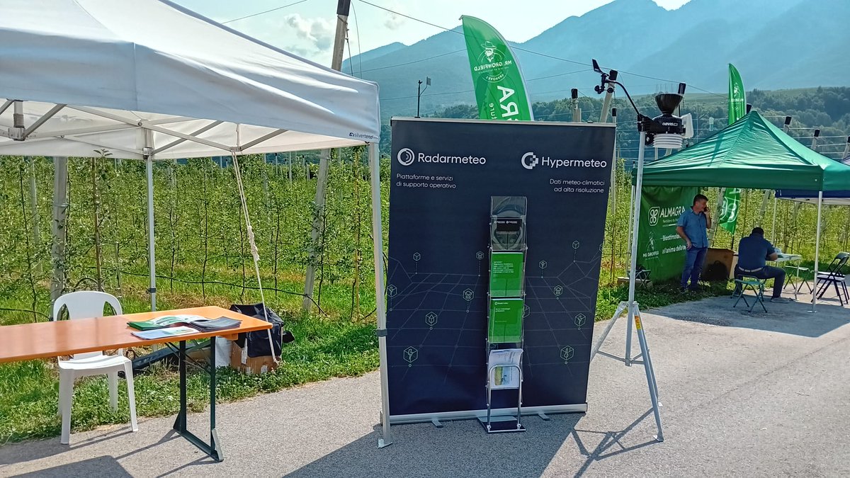 📸 Ecco alcune foto in diretta dalla terza edizione di "𝐈𝐧 𝐜𝐚𝐦𝐩𝐨 𝐩𝐞𝐫 𝐥𝐚 𝐝𝐢𝐟𝐞𝐬𝐚" organizzata da #Edagricole e <a href="/asnacodi/">Asnacodi Italia</a> per supportare gli imprenditori agricoli nella gestione del rischio delle coltivazioni.

📍 Denno - TN
📌 Coba, Melinda 

#weathernetwork
