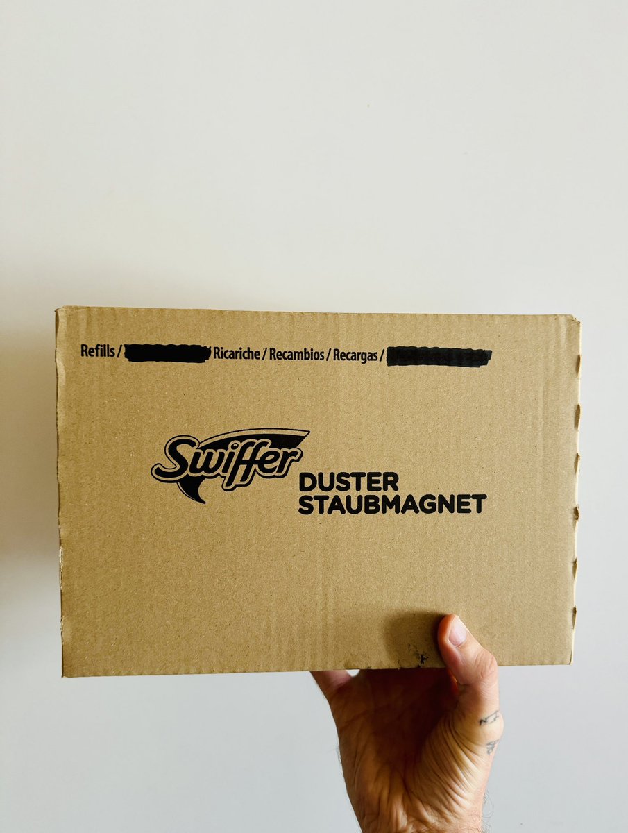 when supplying merch to fellow swifties, make sure to use proper packaging.