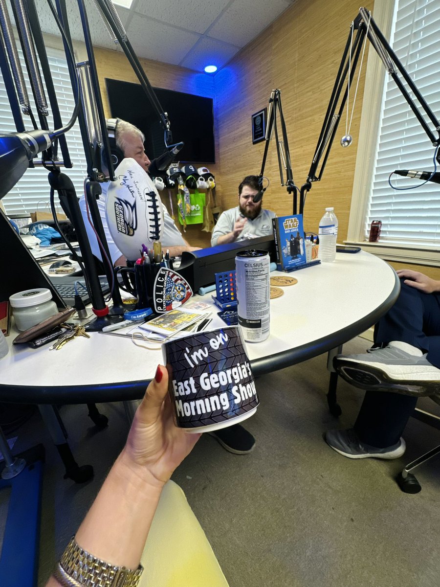 Kennedy Finch (@kennnfin) on Twitter photo What a fun start to this Thursday morning! šļø
Thanks for having me on, <a href="/Eagle94_9/">Eagle 94.9</a>, to talk all things <a href="/EagleNationNIL/">Eagle Nation Collective</a>! It was a pleasure! The mug was a nice touch too š What a fun start to this Thursday morning! šļø
Thanks for having me on, <a href="/Eagle94_9/">Eagle 94.9</a>, to talk all things <a href="/EagleNationNIL/">Eagle Nation Collective</a>! It was a pleasure! The mug was a nice touch too š