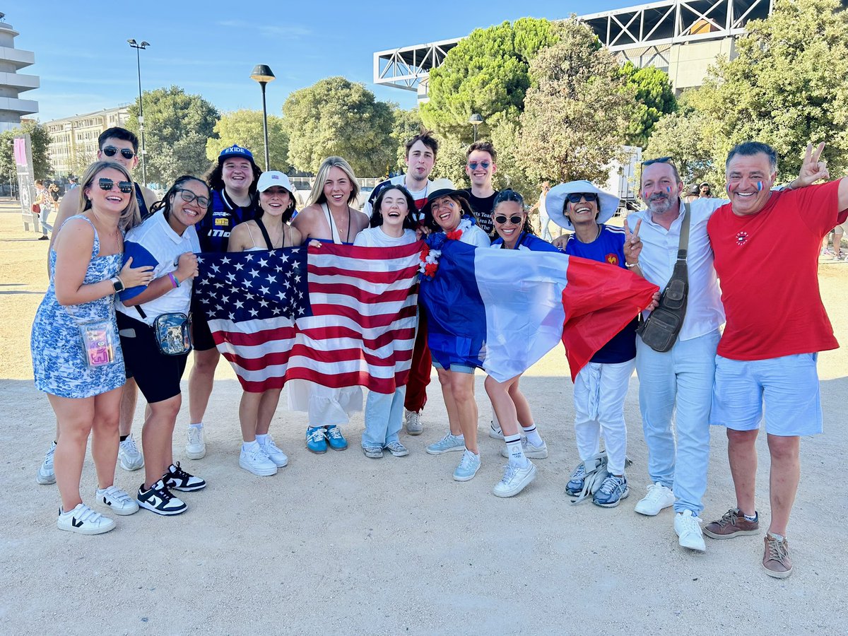 ChadSabadie's tweet photo. What an amazing experience for our @ManshipSchool #OlympicsProject group last night in Marseille!! @Olympics #Olympics #USA #France @lsu #GeauxTigers #GeauxManship https://t.co/6f1nxcK3Z6