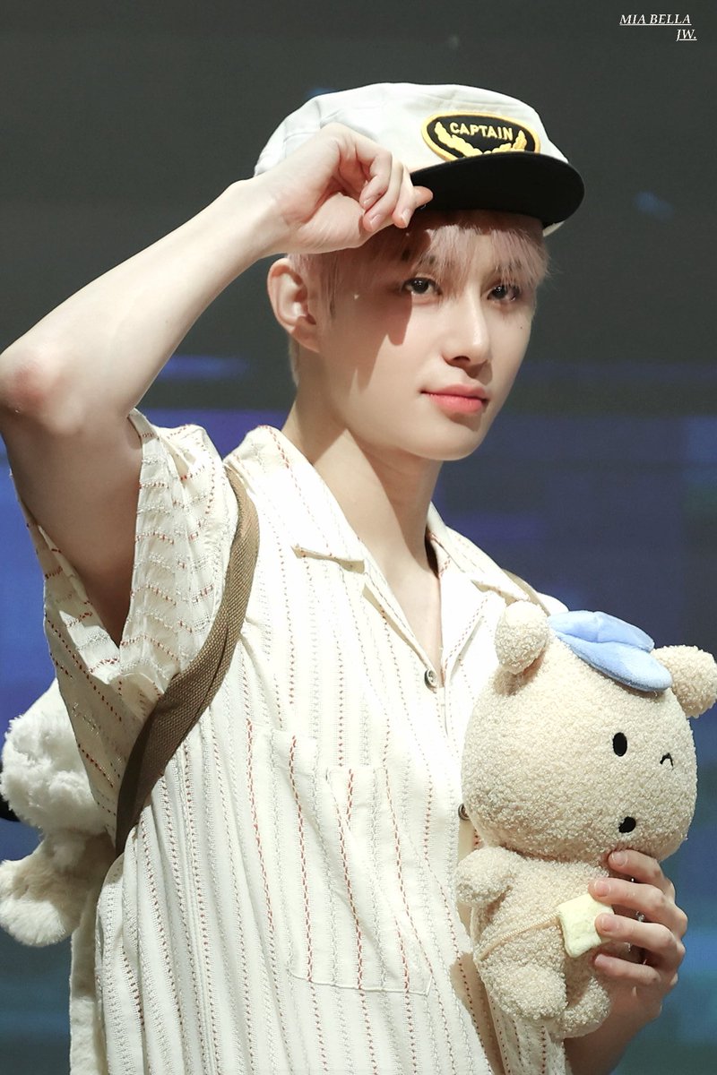 miabella_jw's tweet photo. 240725 k4팬싸 #정우  #JUNGWOO  #NCT127 https://t.co/NCSwbeSGq5