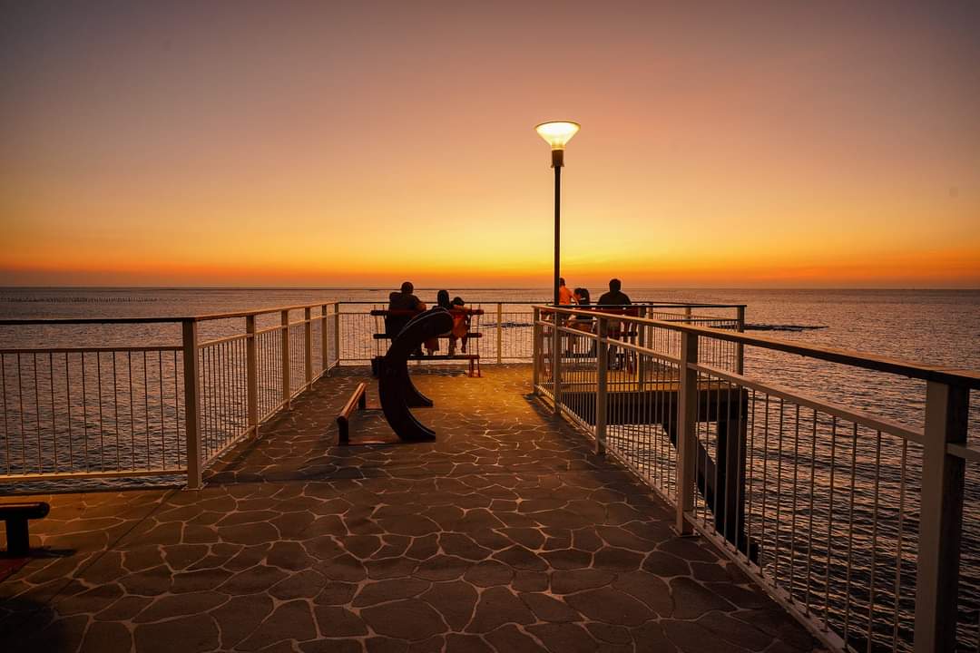 真開心～放了兩天假欸！！！
不對。。。。。。
好像不干我的事
人在泰國的我。。。
#在泰生活的台人
#放假與我無關