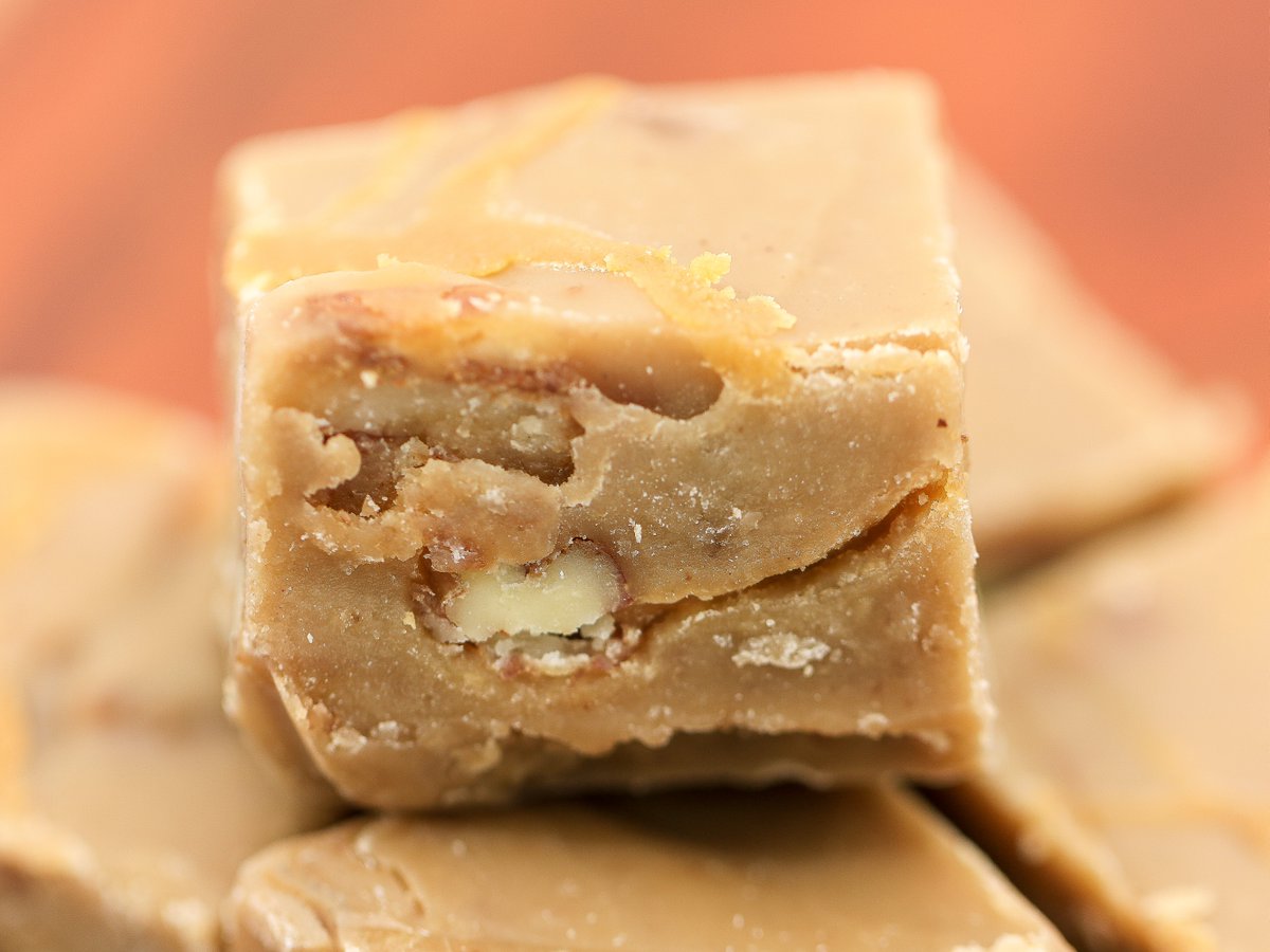 FoxFudgeShoppe's tweet photo. Introducing our delicious Chewy Praline Fudge, a delectable treat that satisfies your sweet tooth cravings! 
https://t.co/JxkyQJ697d
#FoxFudge #Fudge #iSupportLocalTN https://t.co/vEGoesmbJf